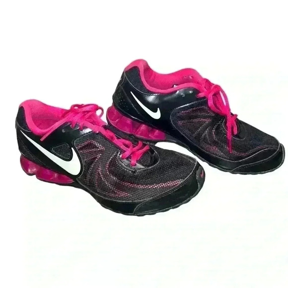 Nike Reax Run 7 Low Black Size 8.5 Black & Pink - Picture 2 of 11